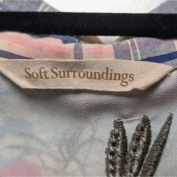 Soft Surroundings Plaid Floral Embroidered Button Down Tunic Small 100% Cotton - Picture 6 of 9